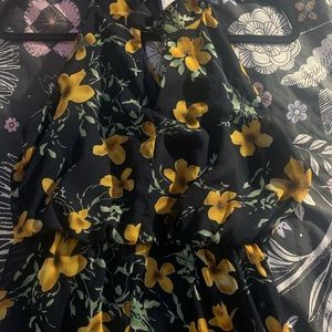 Large floral Sleeveless maxi dress w/ front slit